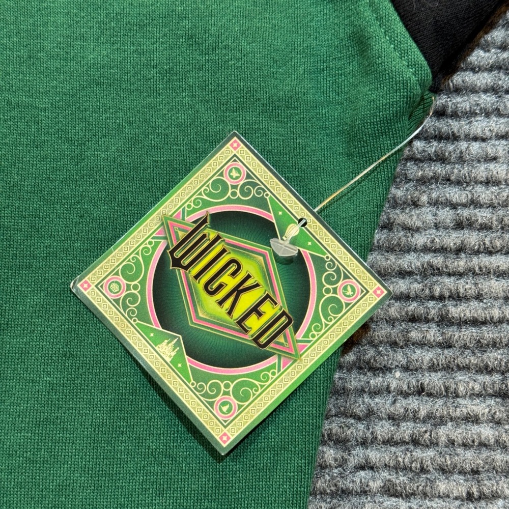 Wicked Emerald City Varsity Jacket Women's Plus Size 2 NWT Hot Topic Universal - Picture 5 of 16